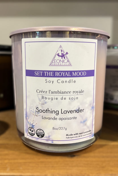 SOOTHING LAVENDER SOY CANDLE - 8OZ / 227G